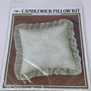 Vintage Candlewick Pillow Kit - Birds & Hearts